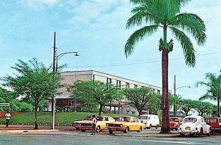 Avenida XV de Novembro x Avenida Getúlio Vargas - Década de 1970