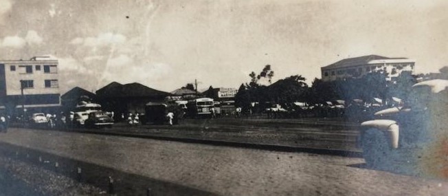 Avenida Brasil ao lado da praça da Rodoviária - 1955