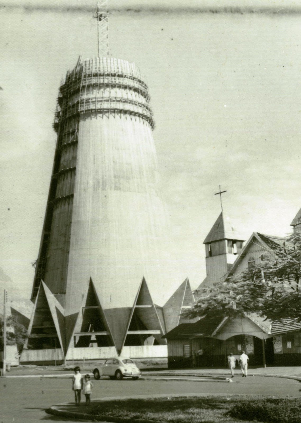 Pose na Catedral - Década de 1960