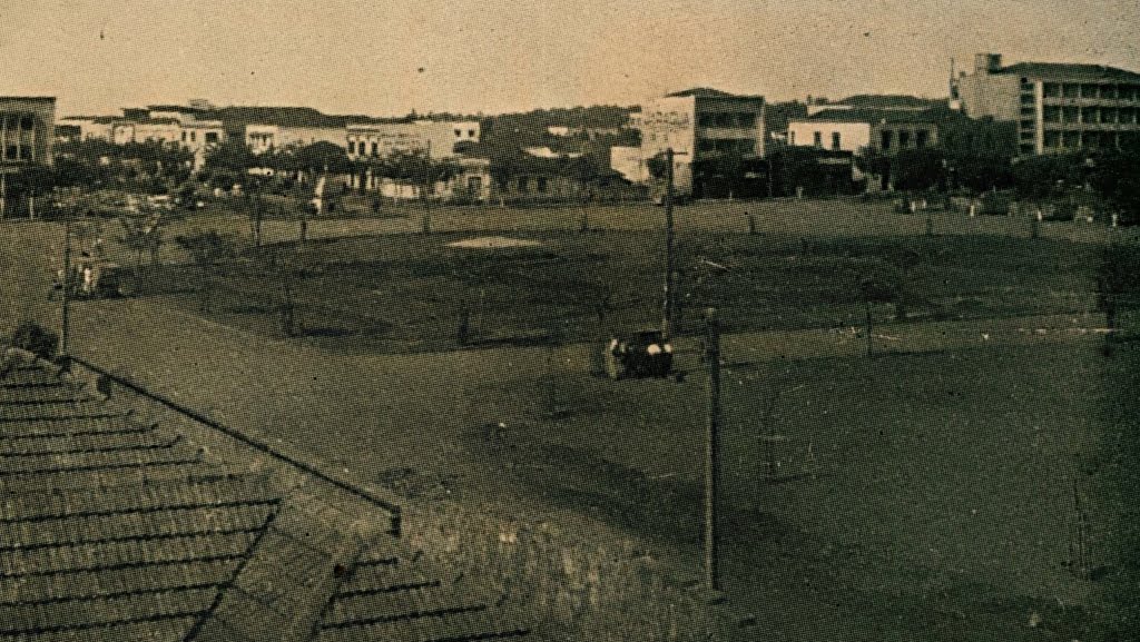 Praça Raposo Tavares antes da Fonte Luminosa