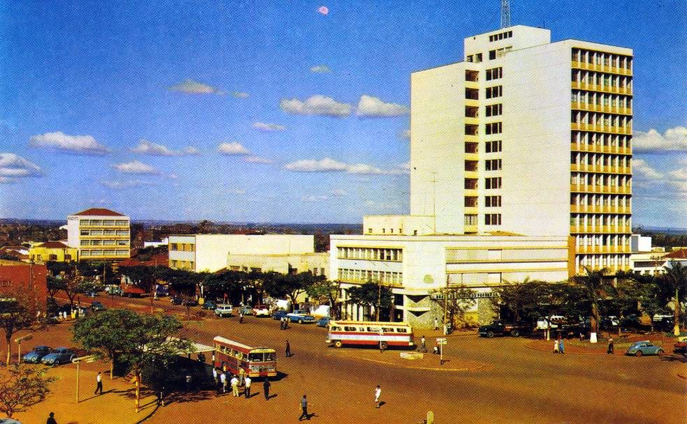 Avenida Getúlio Vargas x Avenida Brasil - Década de 1970