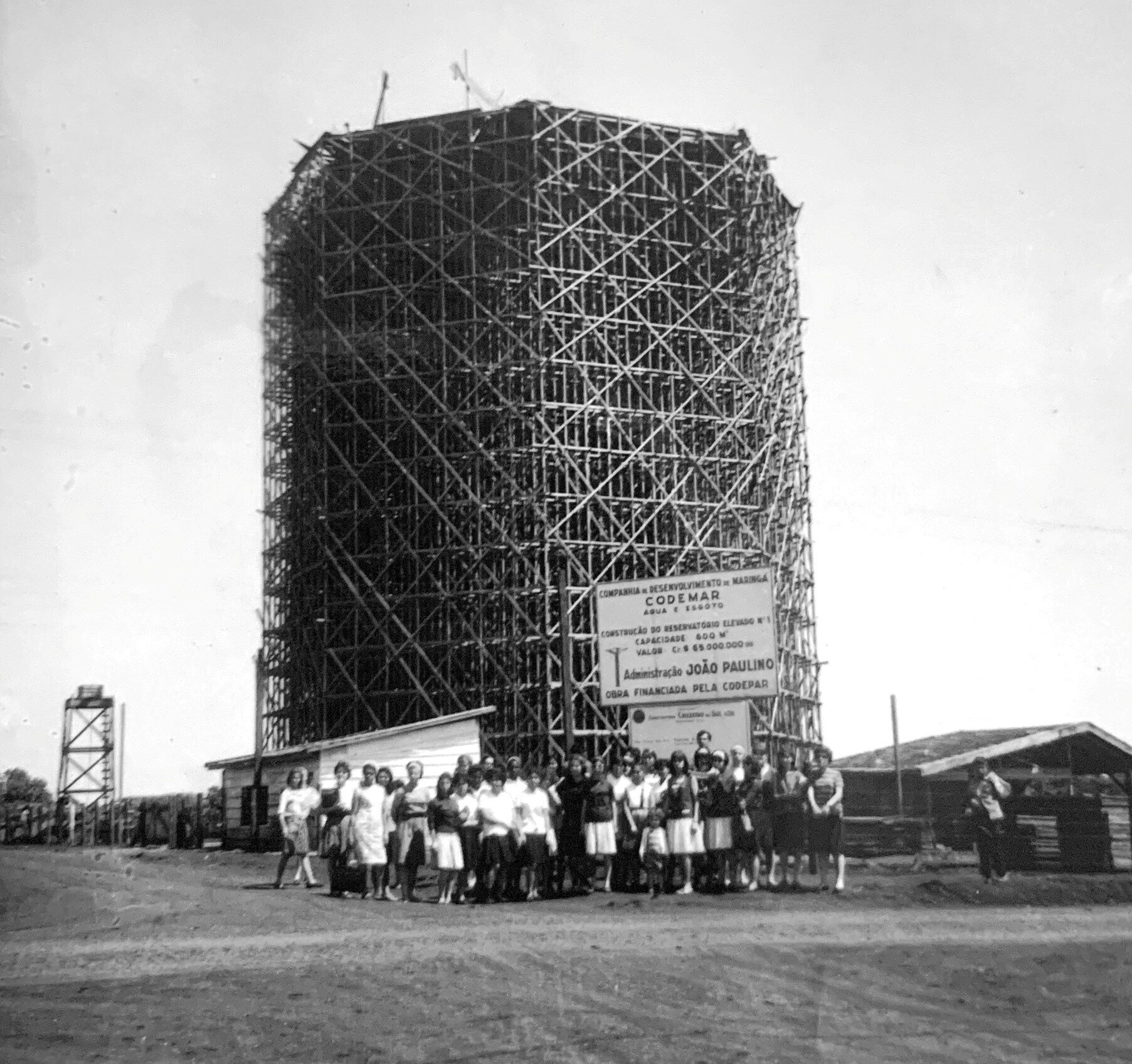 Obras no reservatório elevado da Codemar - Anos 1960