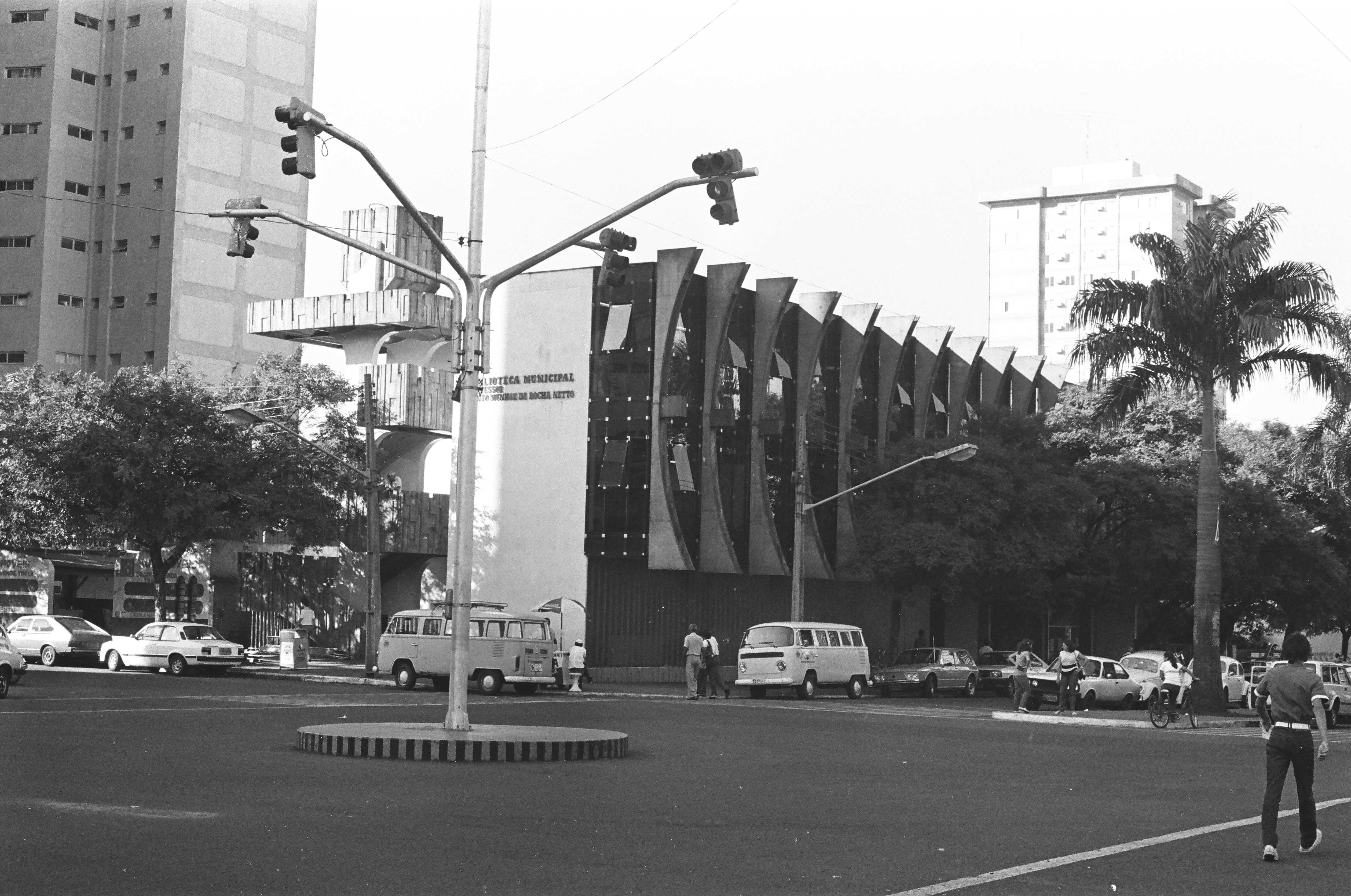 Biblioteca Bento Munhoz da Rocha Neto - Década de 1980