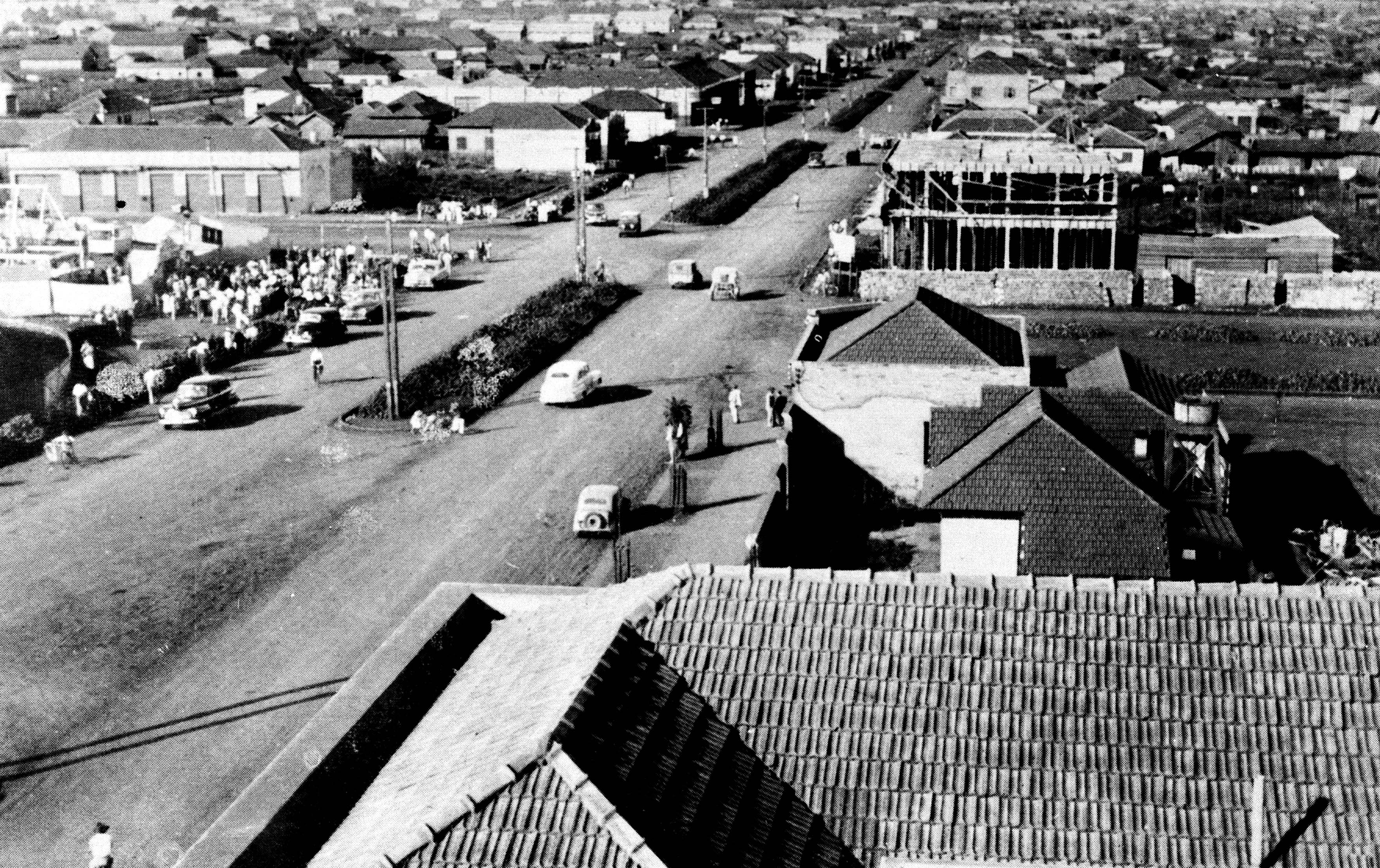 Avenida Brasil esquina com a avenida Ipiranga - Anos 1950