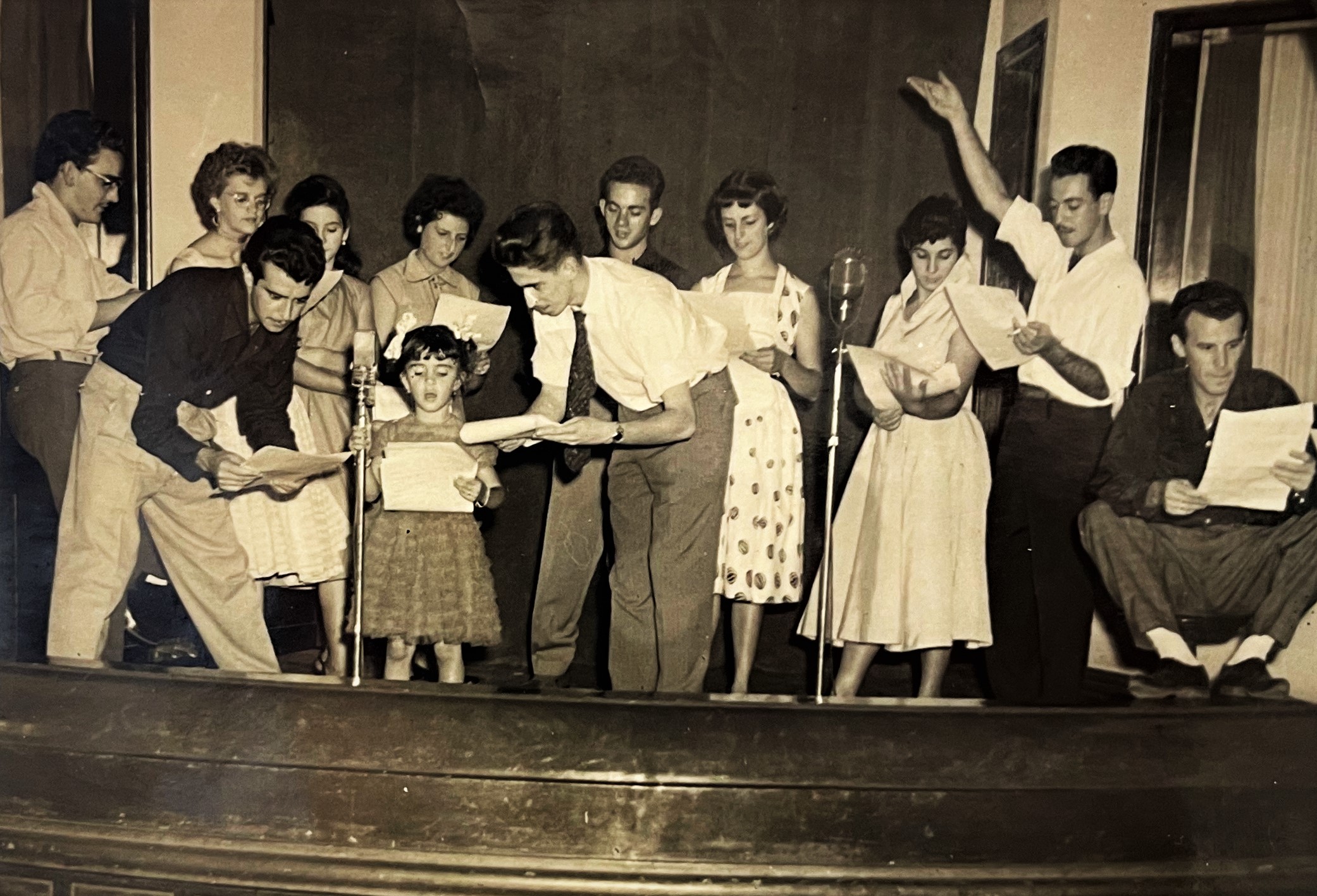 Ensaio no palco da Rádio Cultura - Anos 1950