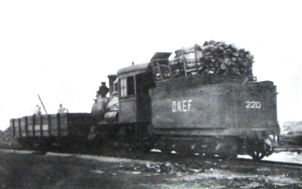 D.N.E.F. na Estação Ferroviária de Maringá