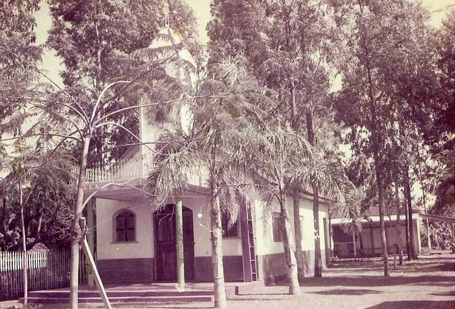 Funerária Maringá e capela mortuária - 1975