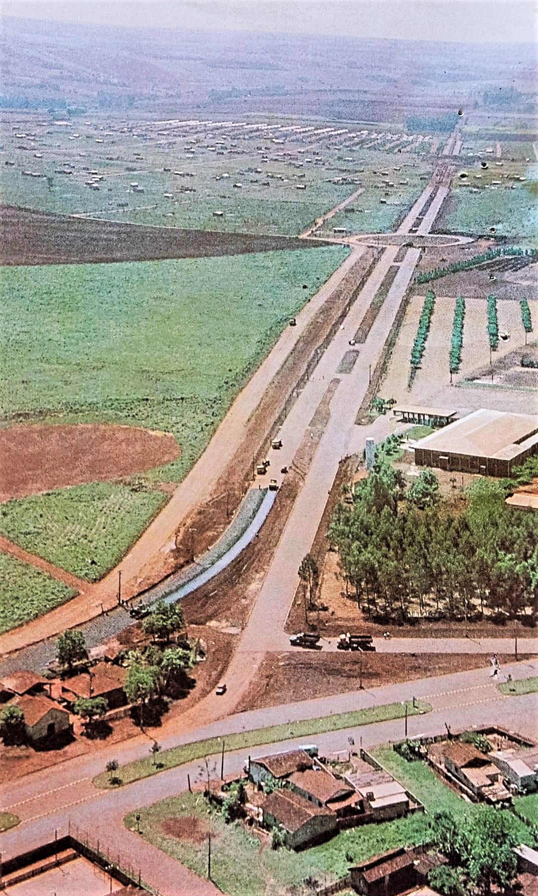 Avenida Kakogawa e avenida Morangueira - Década de 1980