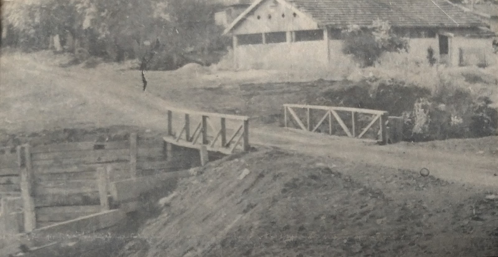 Ponte perigosa na rua Londrina - 1978