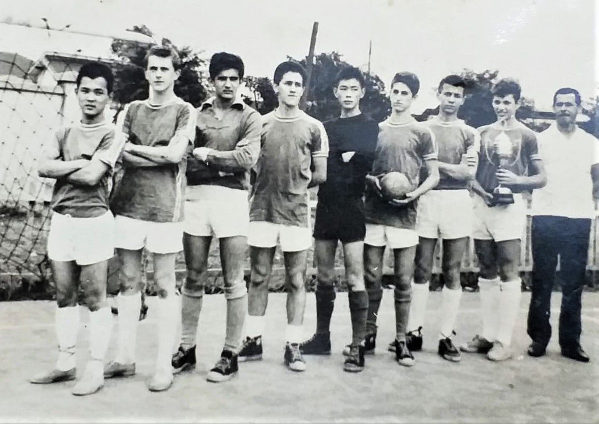 Equipe de futebol de salão do Colégio Gastão Vidigal - 1963