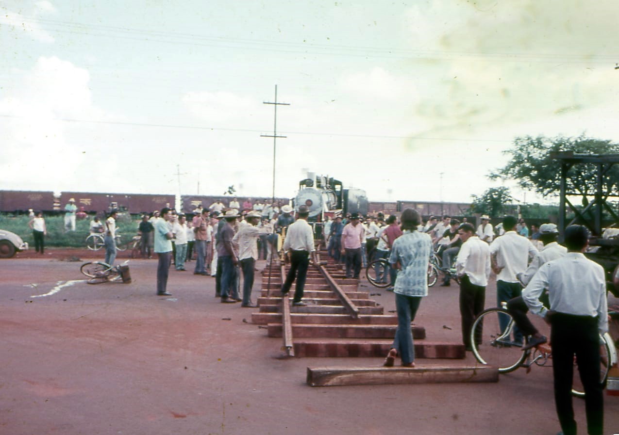 Transporte da Locomotiva 608 - 1973