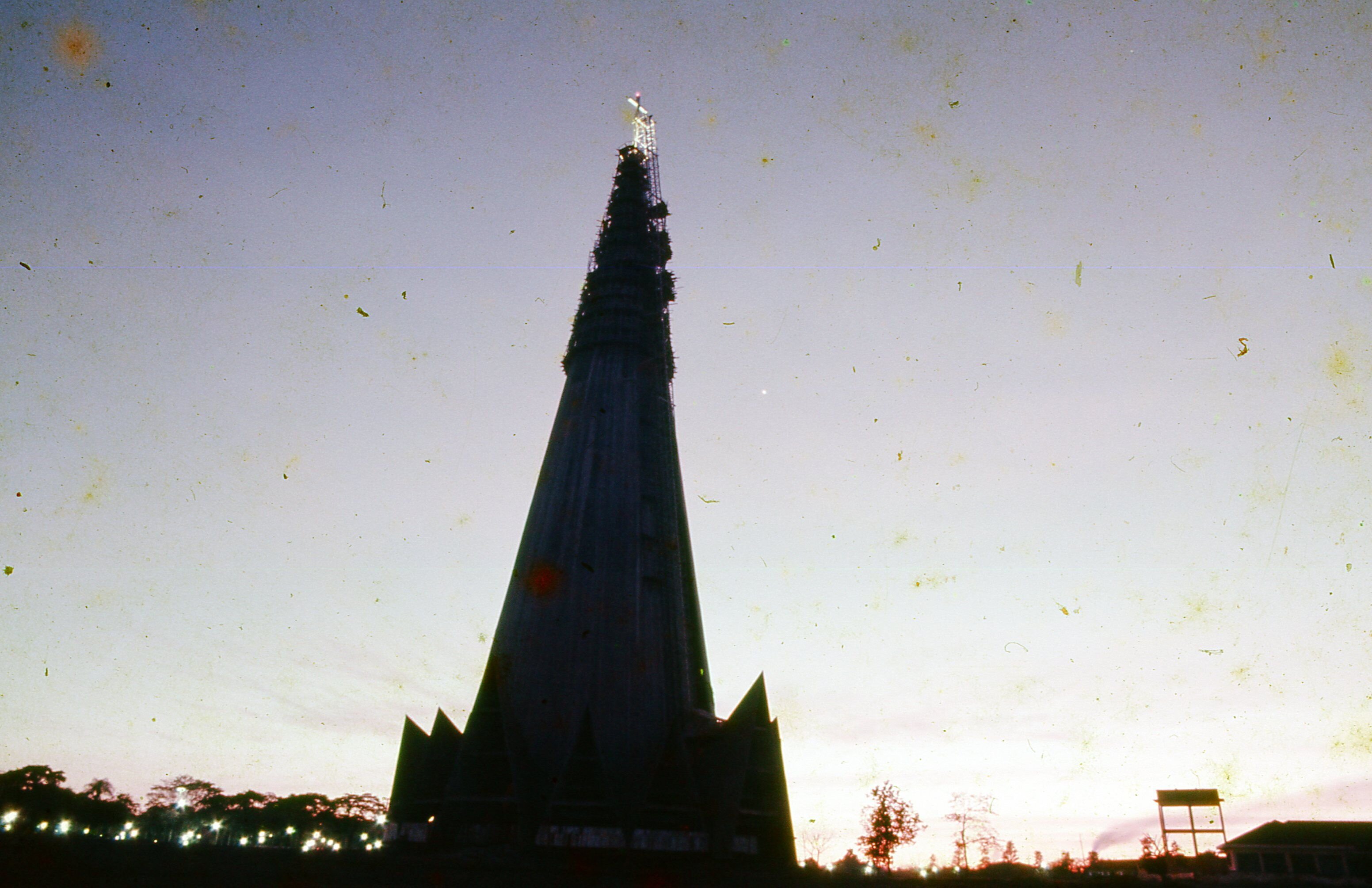 Fase final das obras da Catedral - 1972