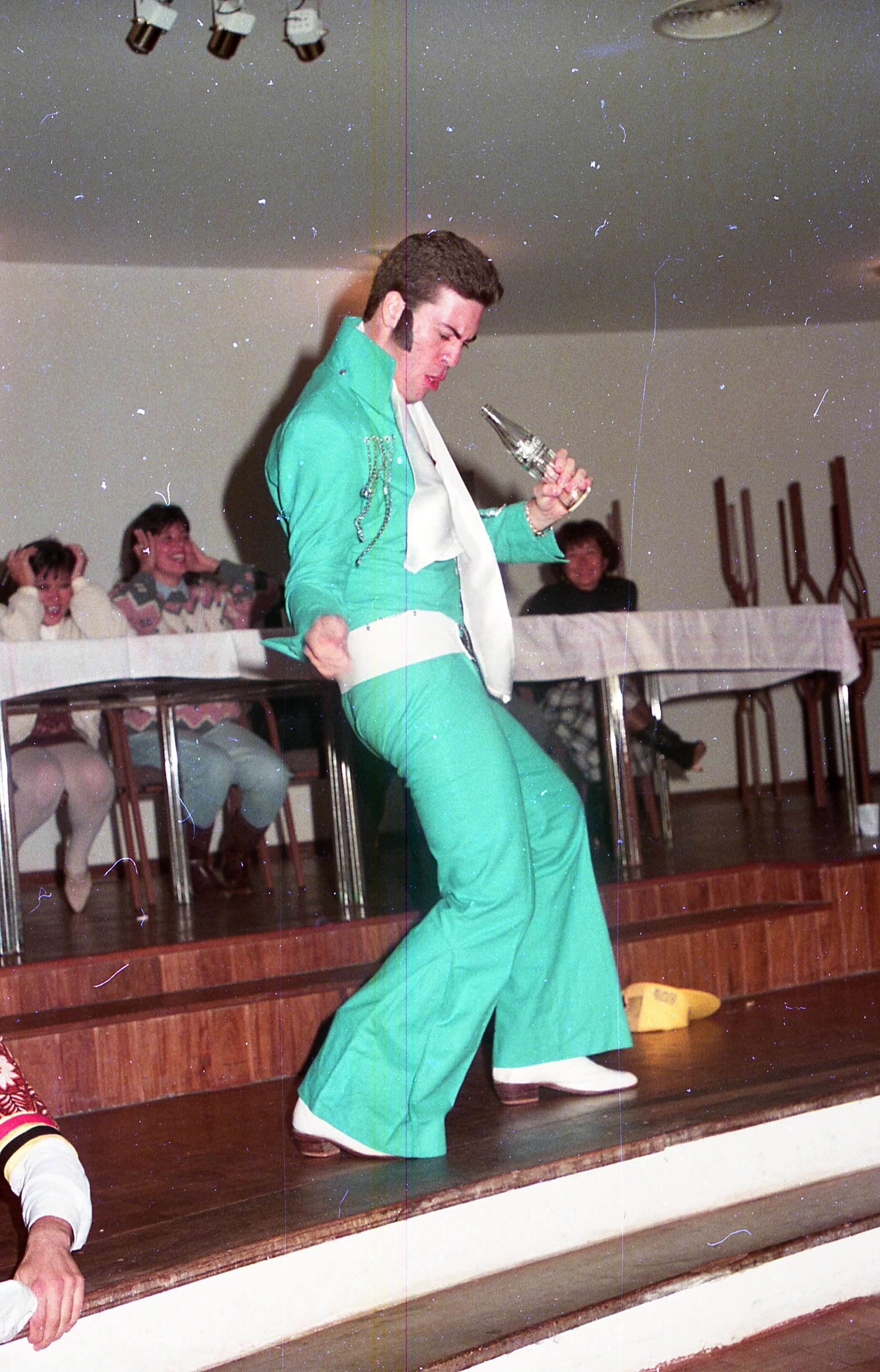 Show de talentos no Maringá Clube - Década de 1980