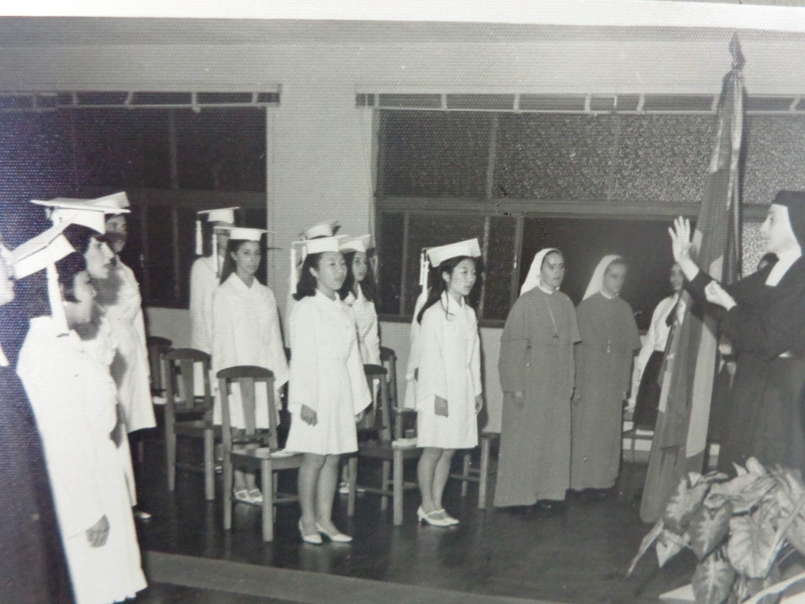 Coral de formandas do Colégio Santa Cruz - década de 1960