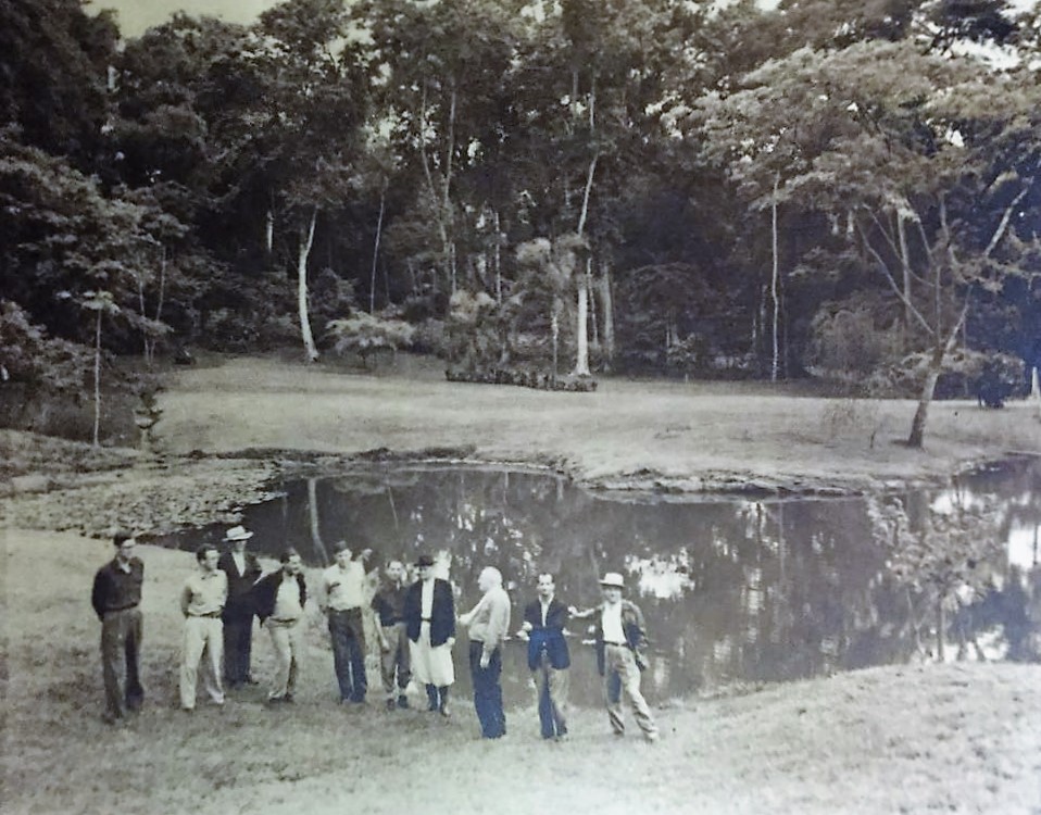 Hugh Benneth em visita ao Horto Florestal - 1956