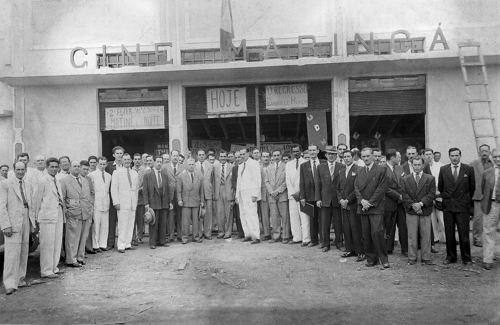 Inauguração do Cine Maringá (alta resolução) - Década de 1940