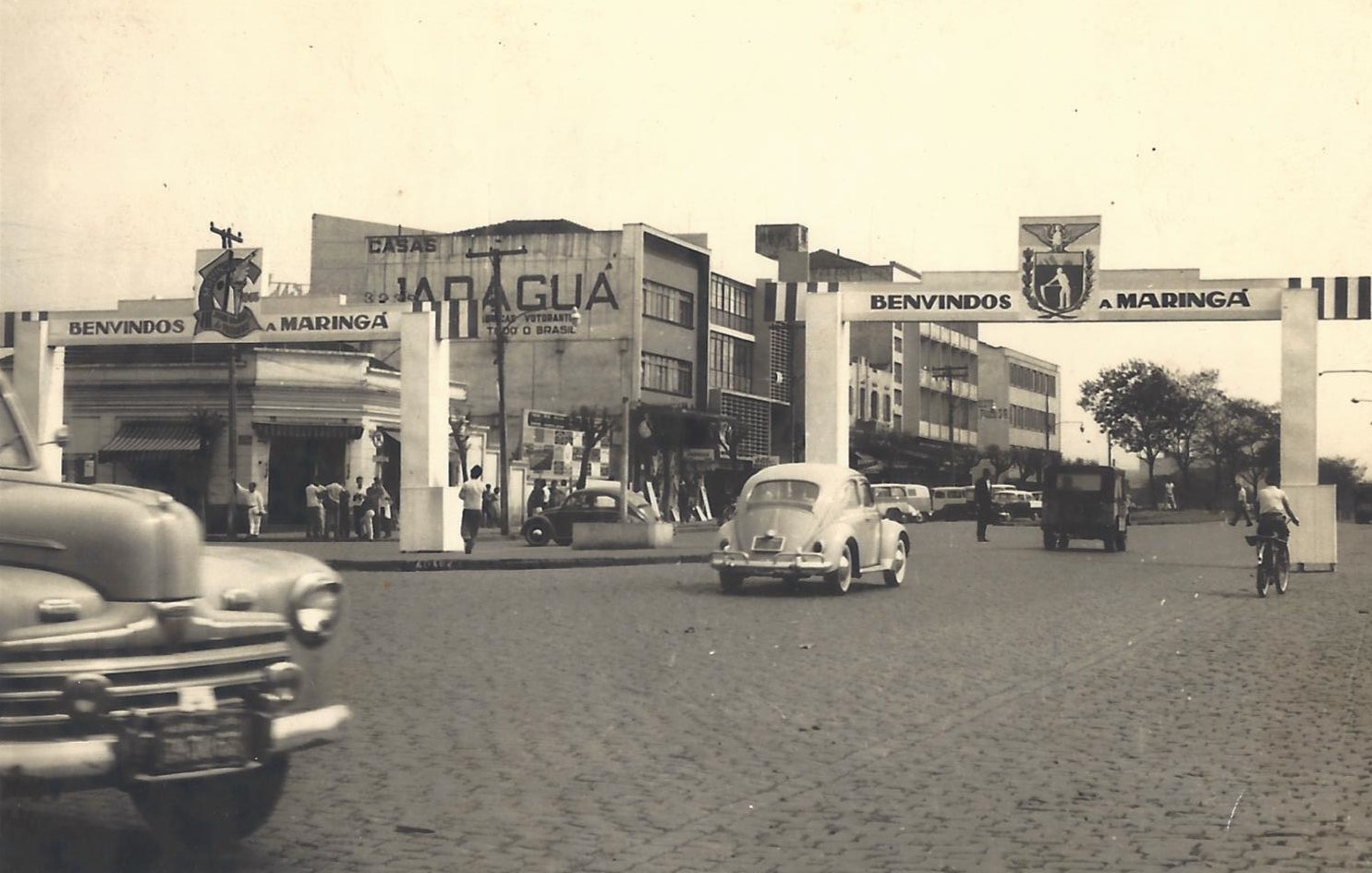 Avenida Brasil e seus portais - 1963