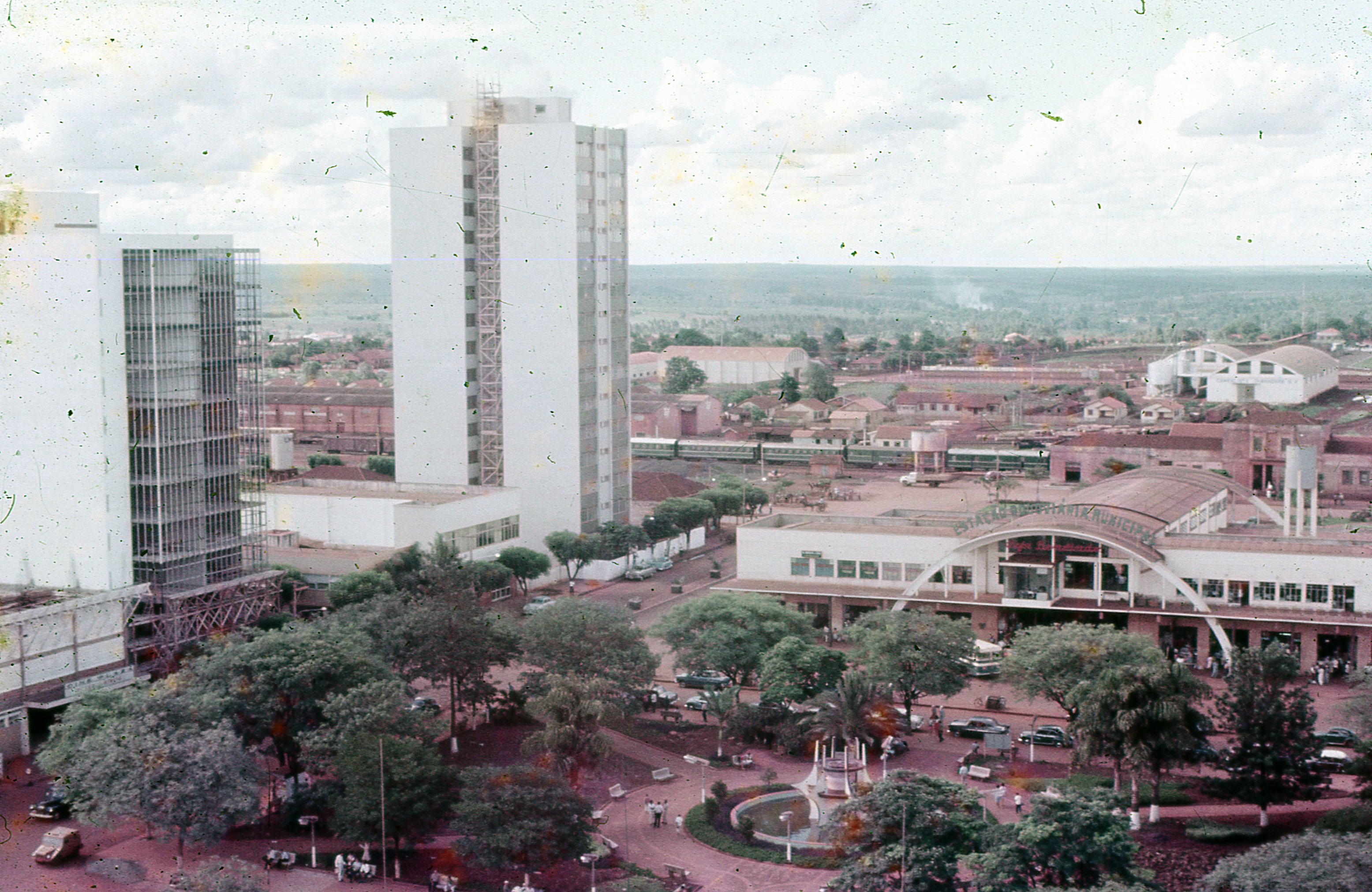 Rodoviária e Estação Ferroviária - Década de 1960