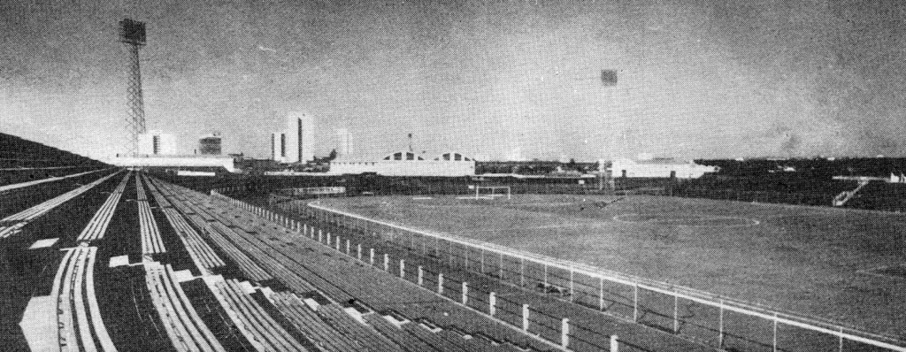 Arquibancadas de concreto - Estádio Willie Davids