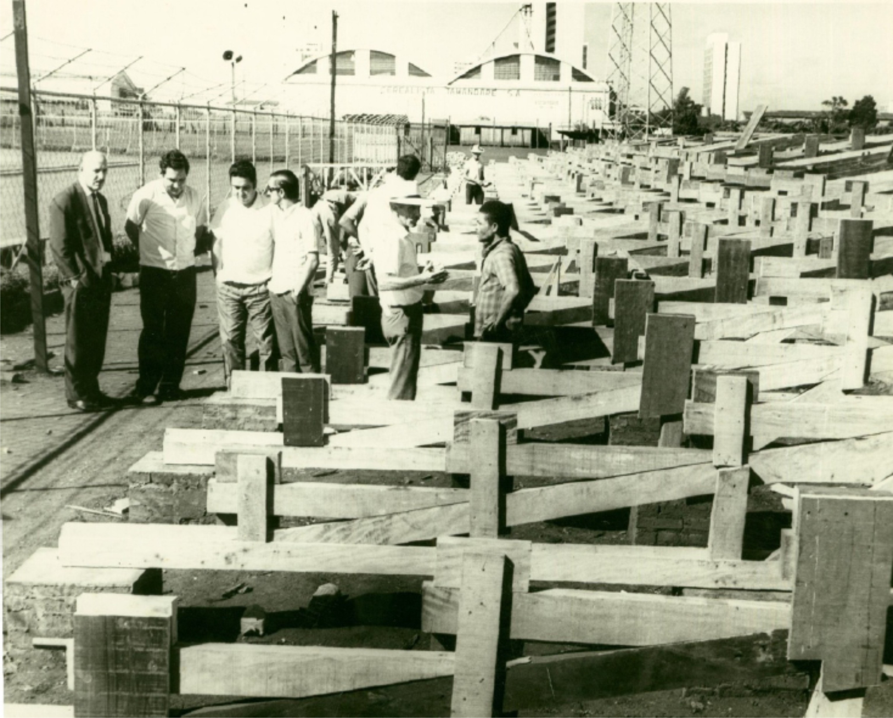 Reconstrução das arquibancadas do Willie Davids - 1971