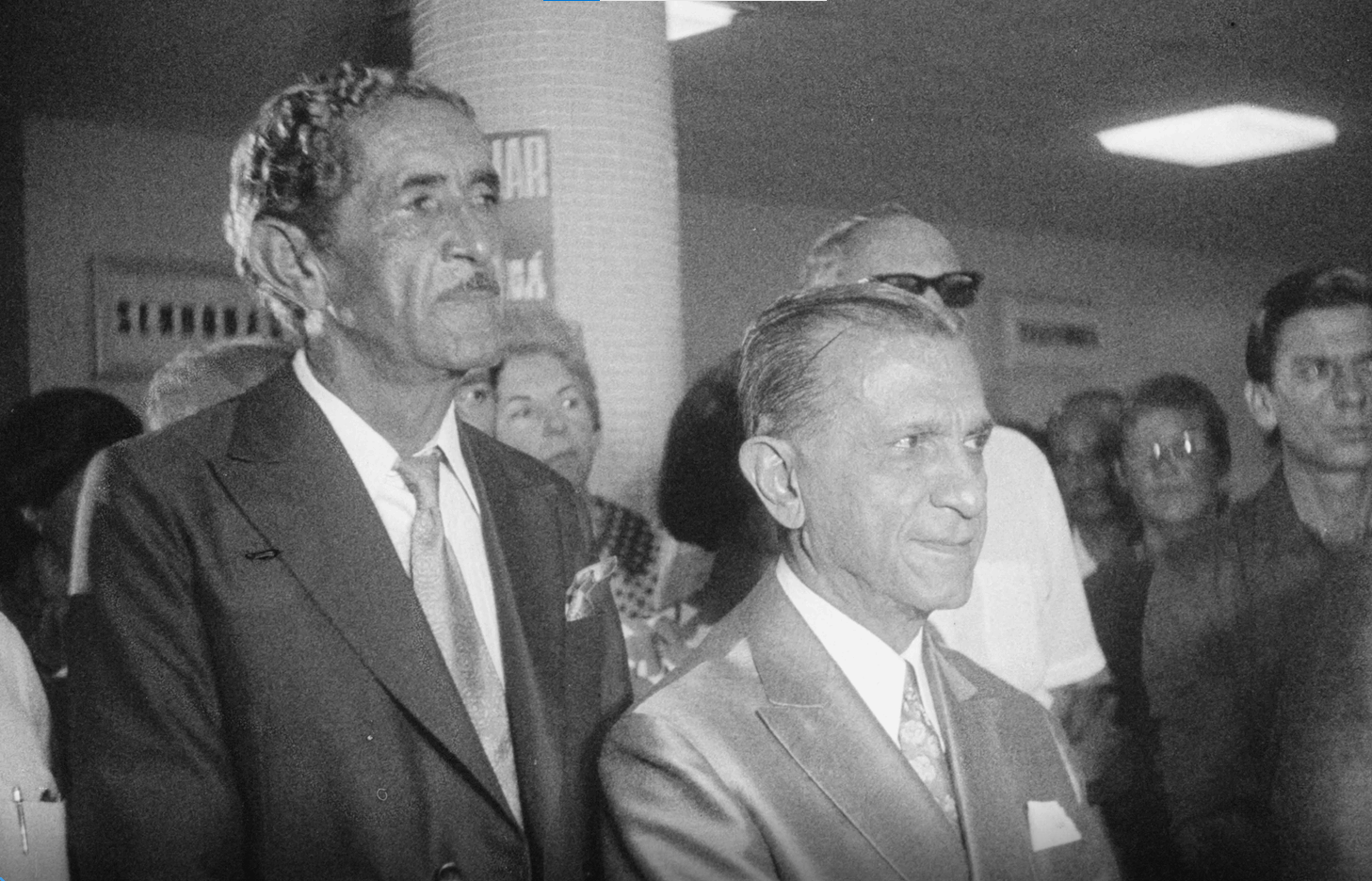 Ary de Lima e Joubert de Carvalho no Aeroporto - 1972