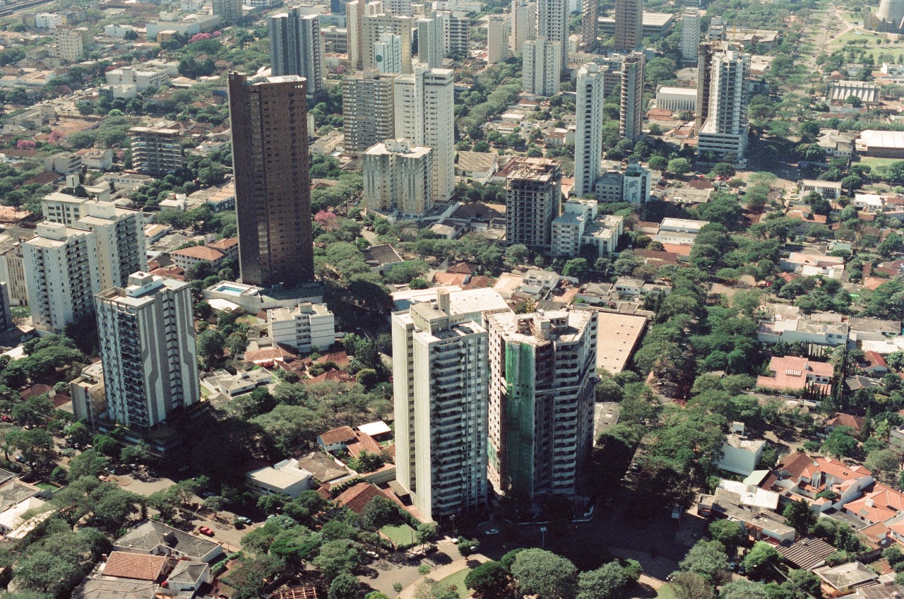 Avenidas Tiradentes e Cidade de Leiria - 1989