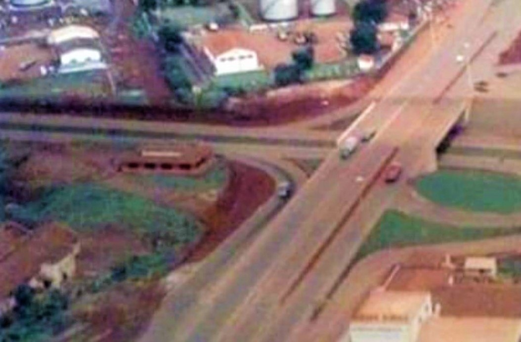 Viaduto das avenidas Tuiuti e Colombo - Década de 1970