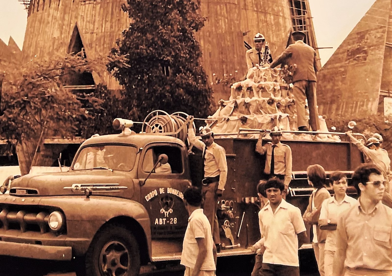 Réplica de Nossa Senhora Aparecida - 1971