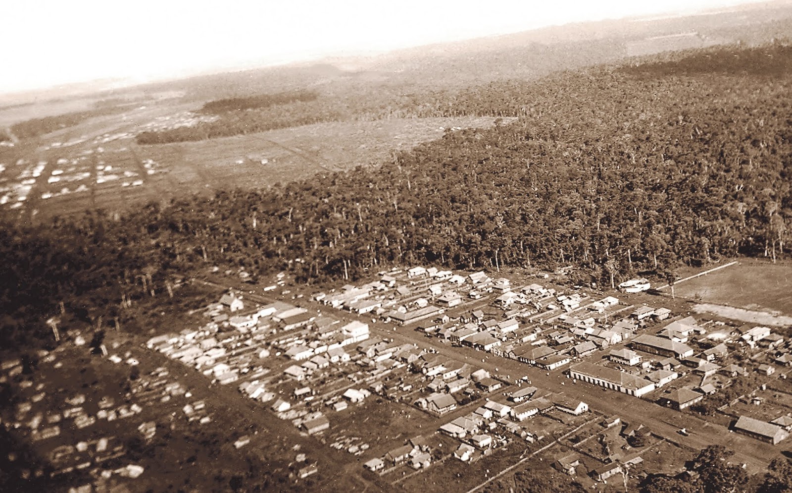 Vista aérea do Maringá Velho - Década de 1940