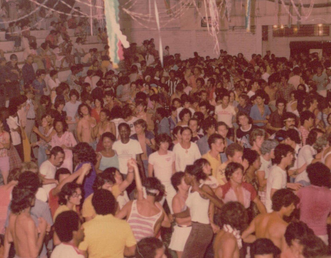 Autoridades e público no Carnaval - Década de 1980
