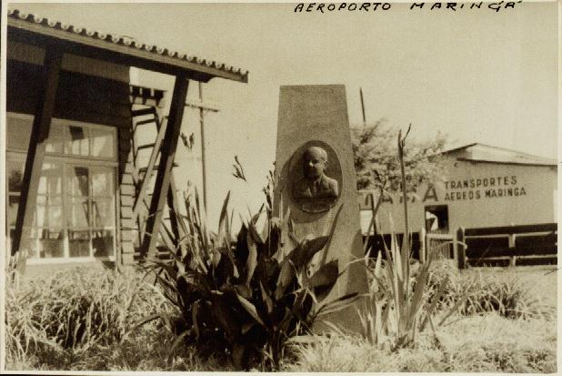 Busto do Aeroporto Dr. Gastão Vidigal