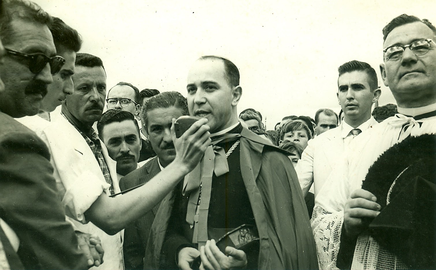 Registro da chegada de Dom Jaime Luiz Coelho - 1957
