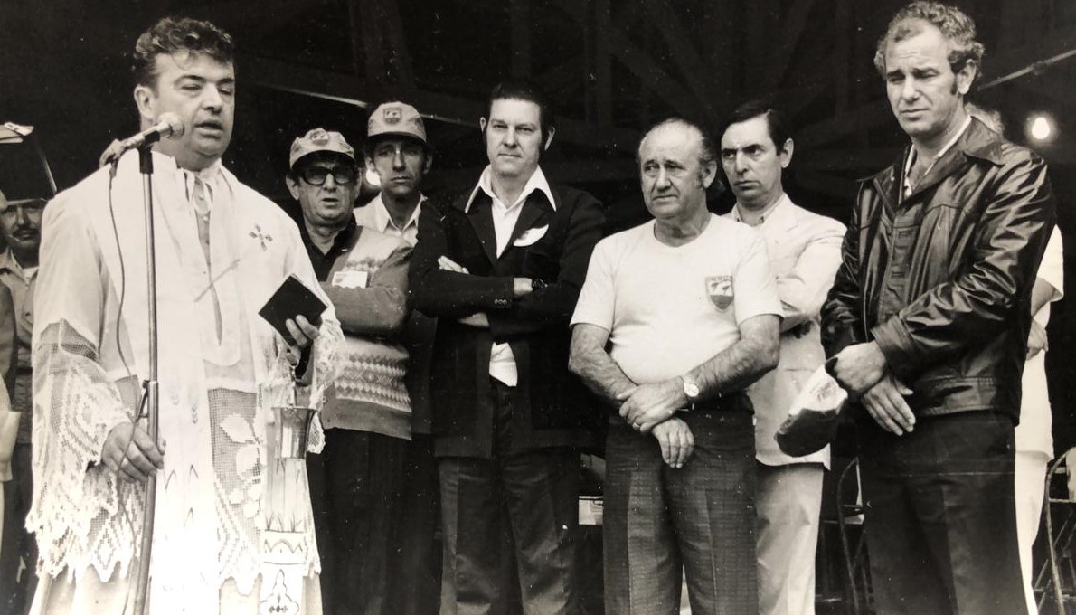 Solenidade no Clube de Caça e Pesca de Maringá - Anos 1970