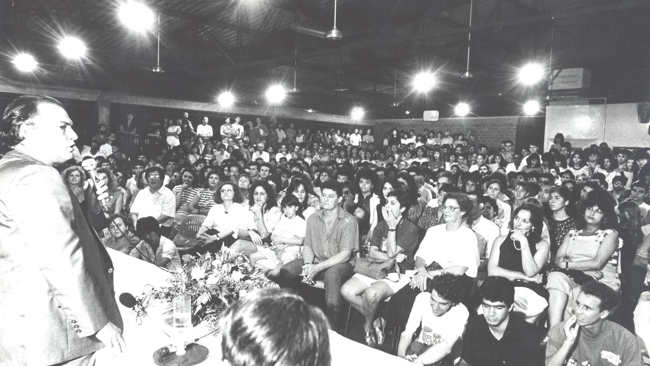 Aula inaugural com Roberto Freire - 1990