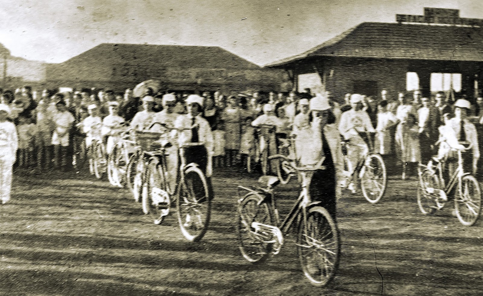 Desfile de ciclistas - Década de 1950