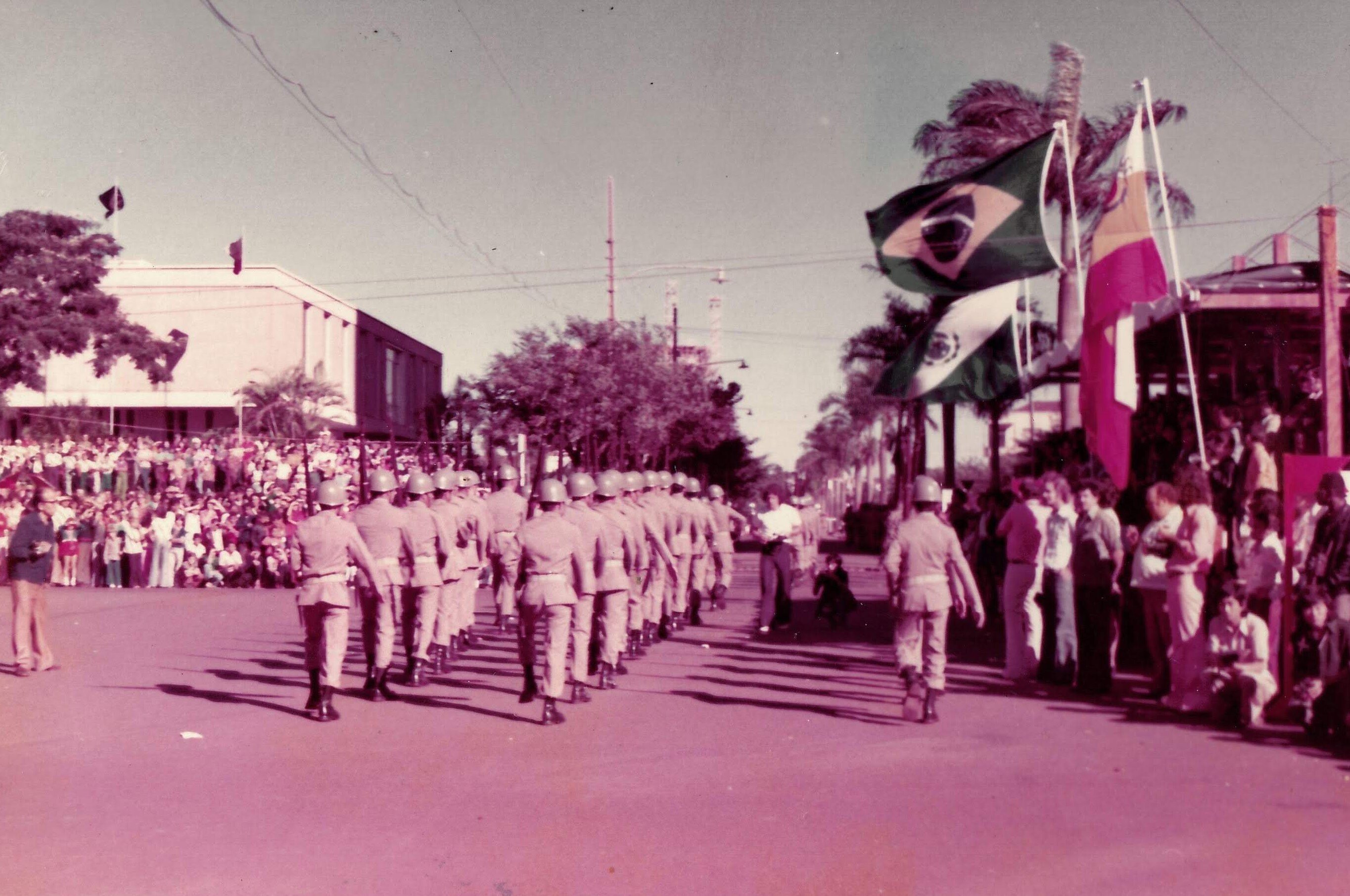 Desfile cívico - Década de 1970