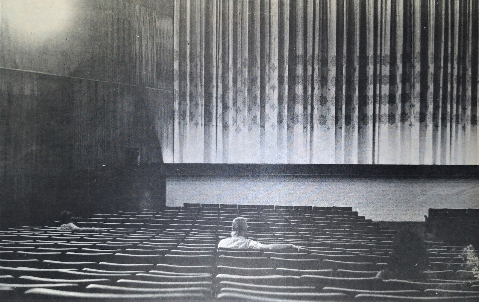 Interior do Cine Plaza - 1975