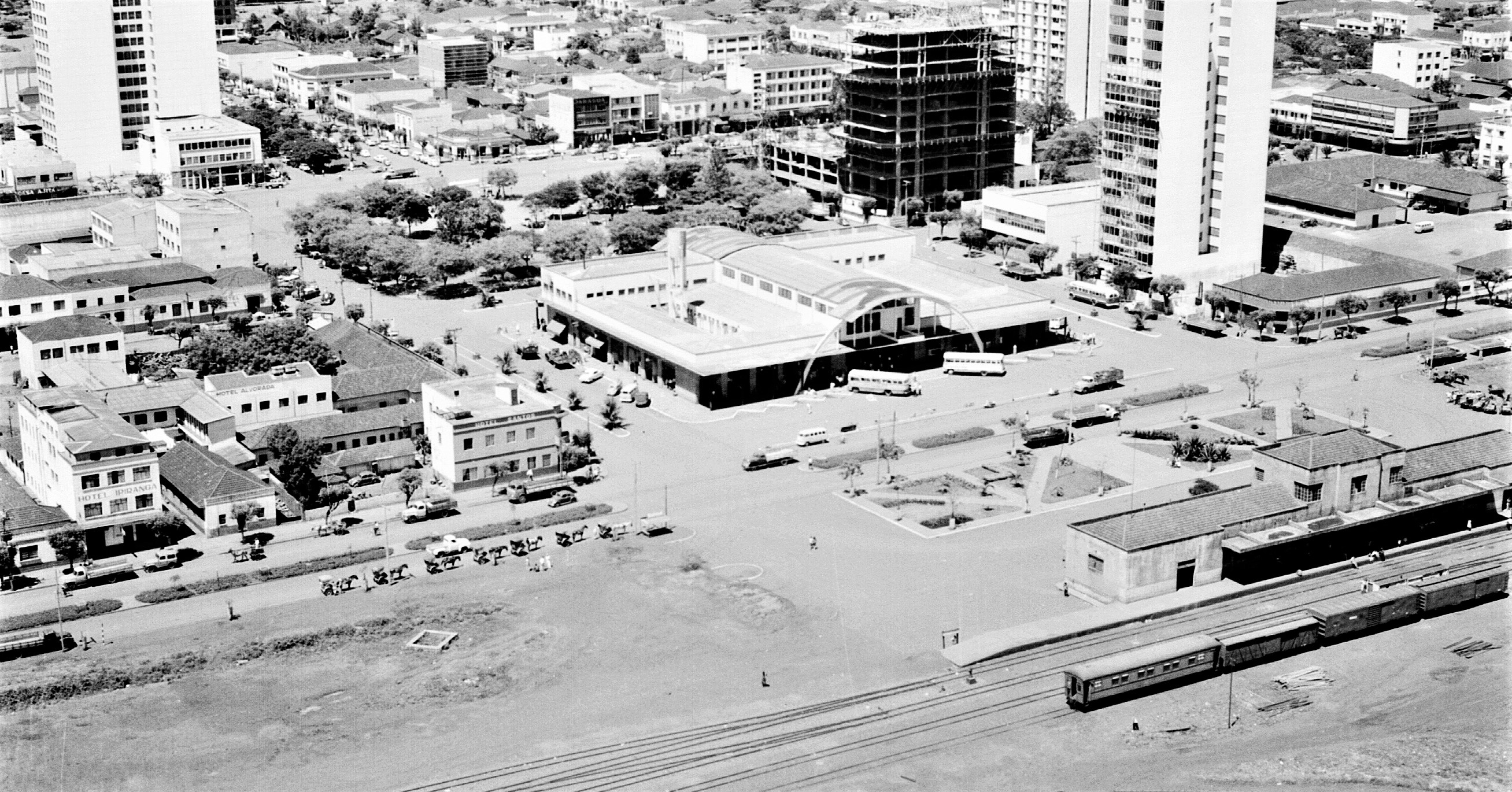 Estações Rodoviária e Ferroviária - Anos 1960