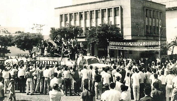 Desfile do Grêmio Esportivo de Maringá - 1963