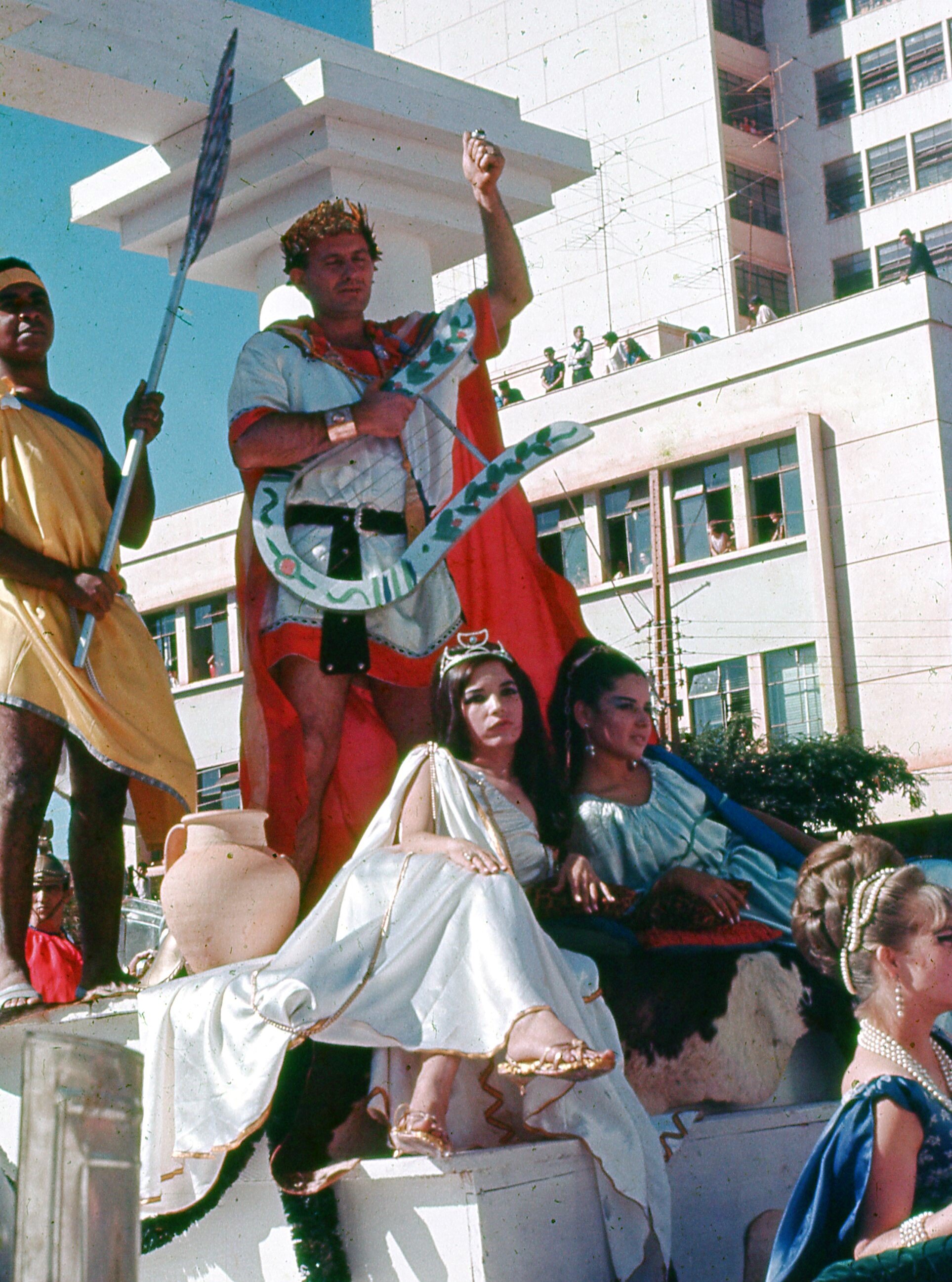 Ala romana no desfile de Maringá - 1967