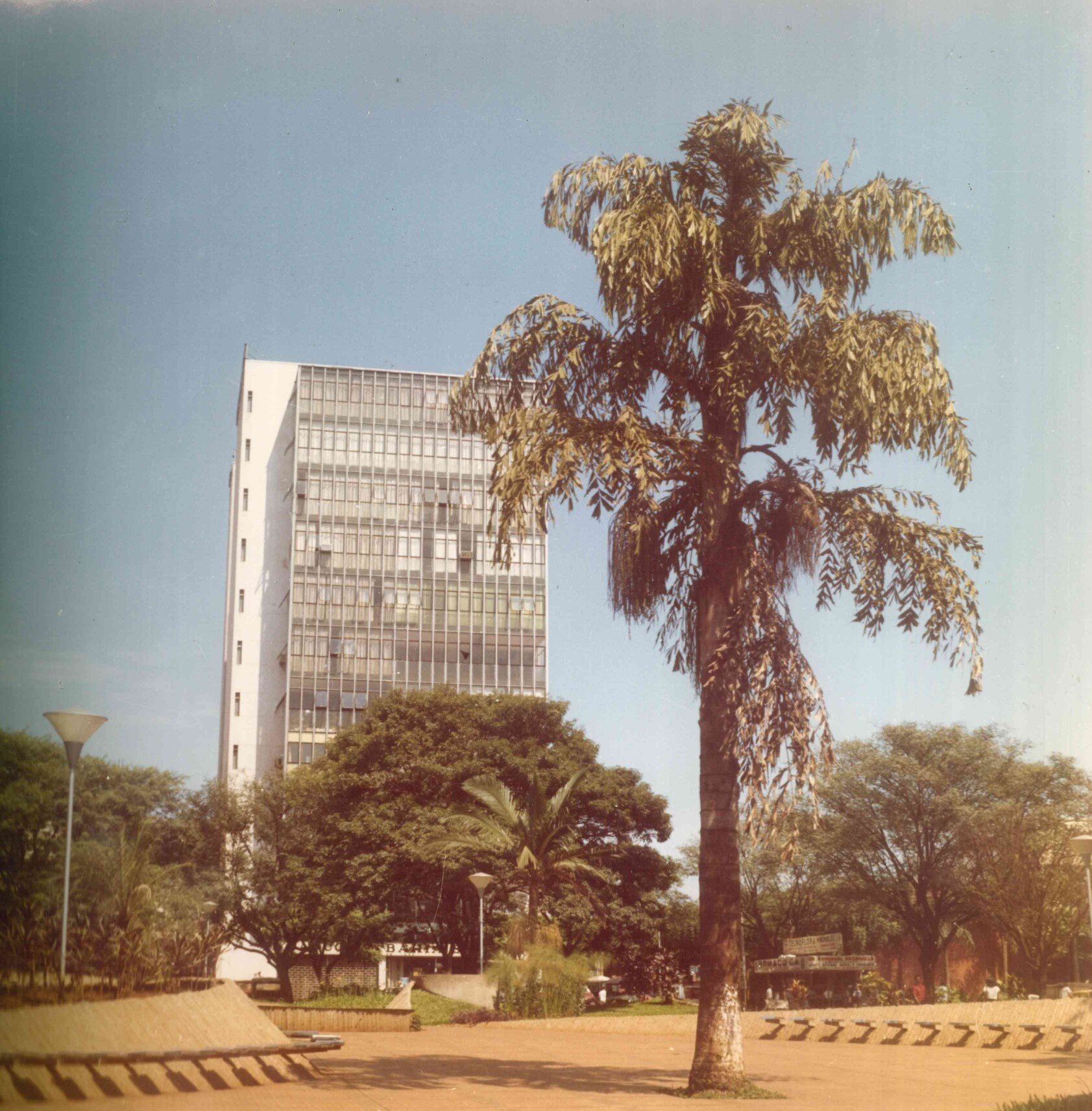 Praça Raposo Tavares - Década de 1970