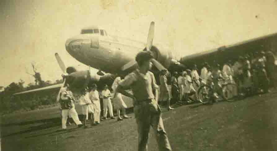 1º Avião Comercial - 1951