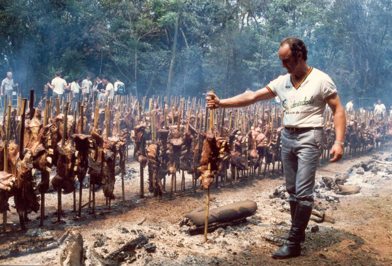 Grande churrasco no Parque do Ingá - Anos 1980