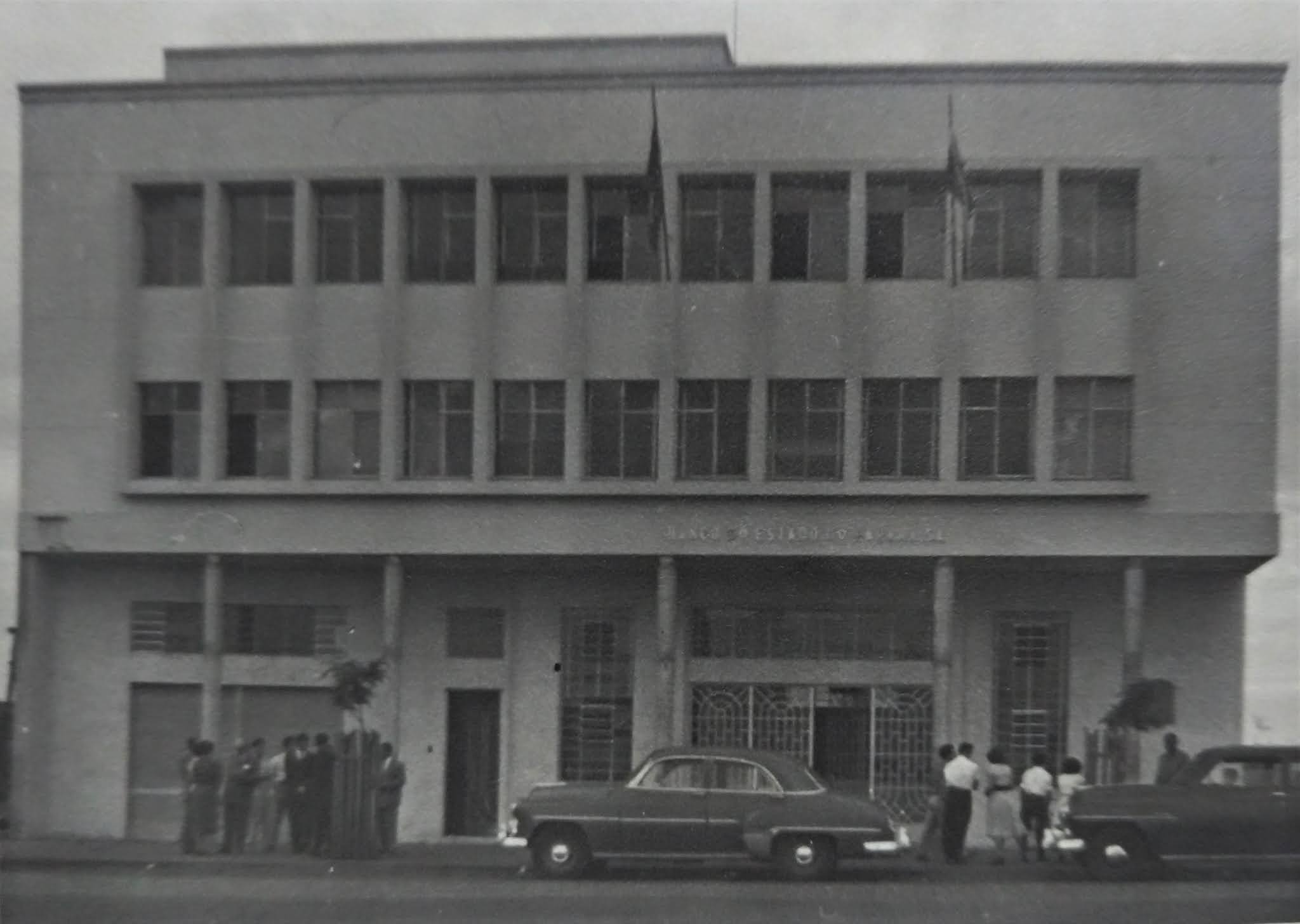 Fachada do Banco do Estado do Paraná - Anos 1950