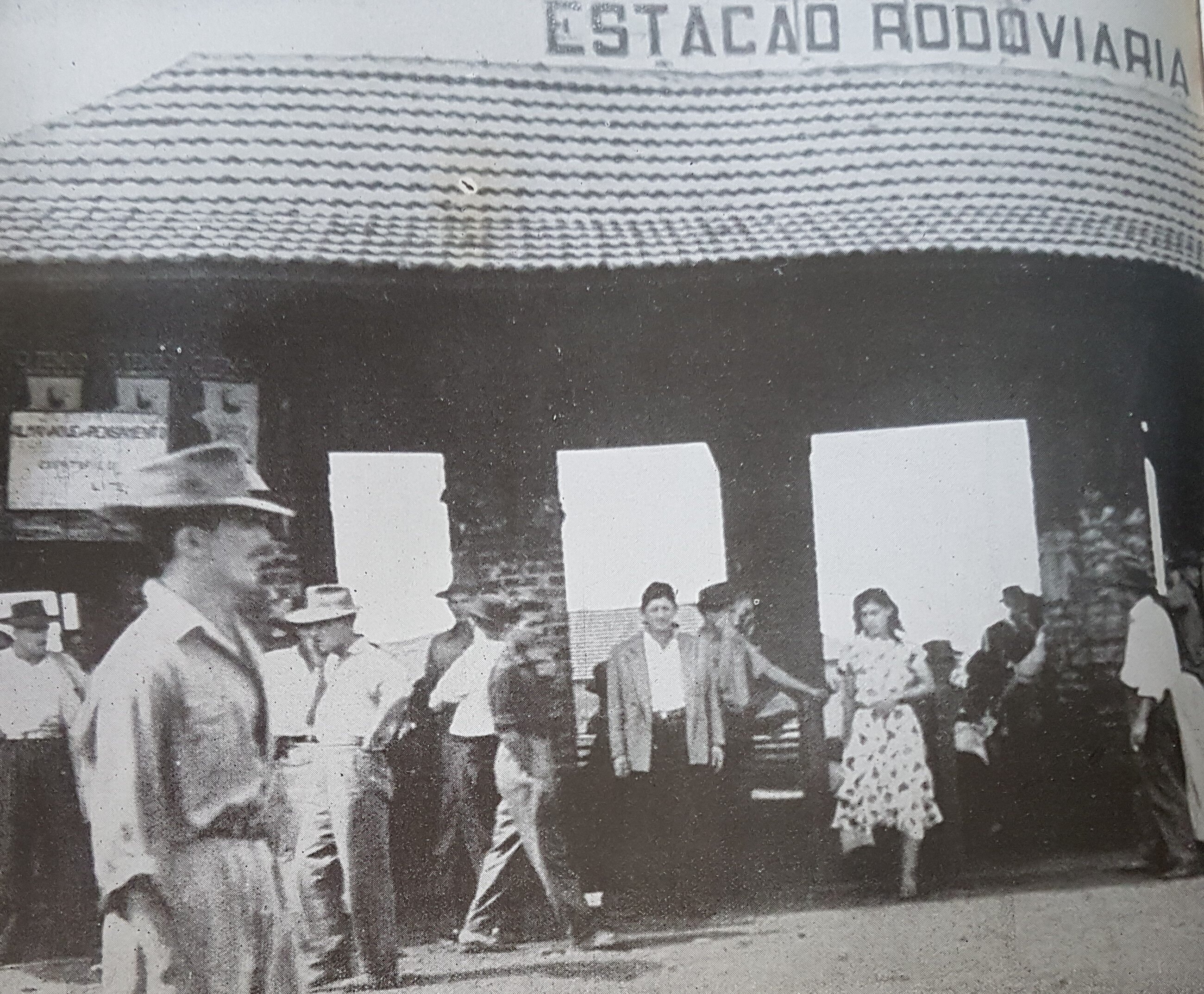 A estação rodoviária e o movimento de uma Maringá em formação