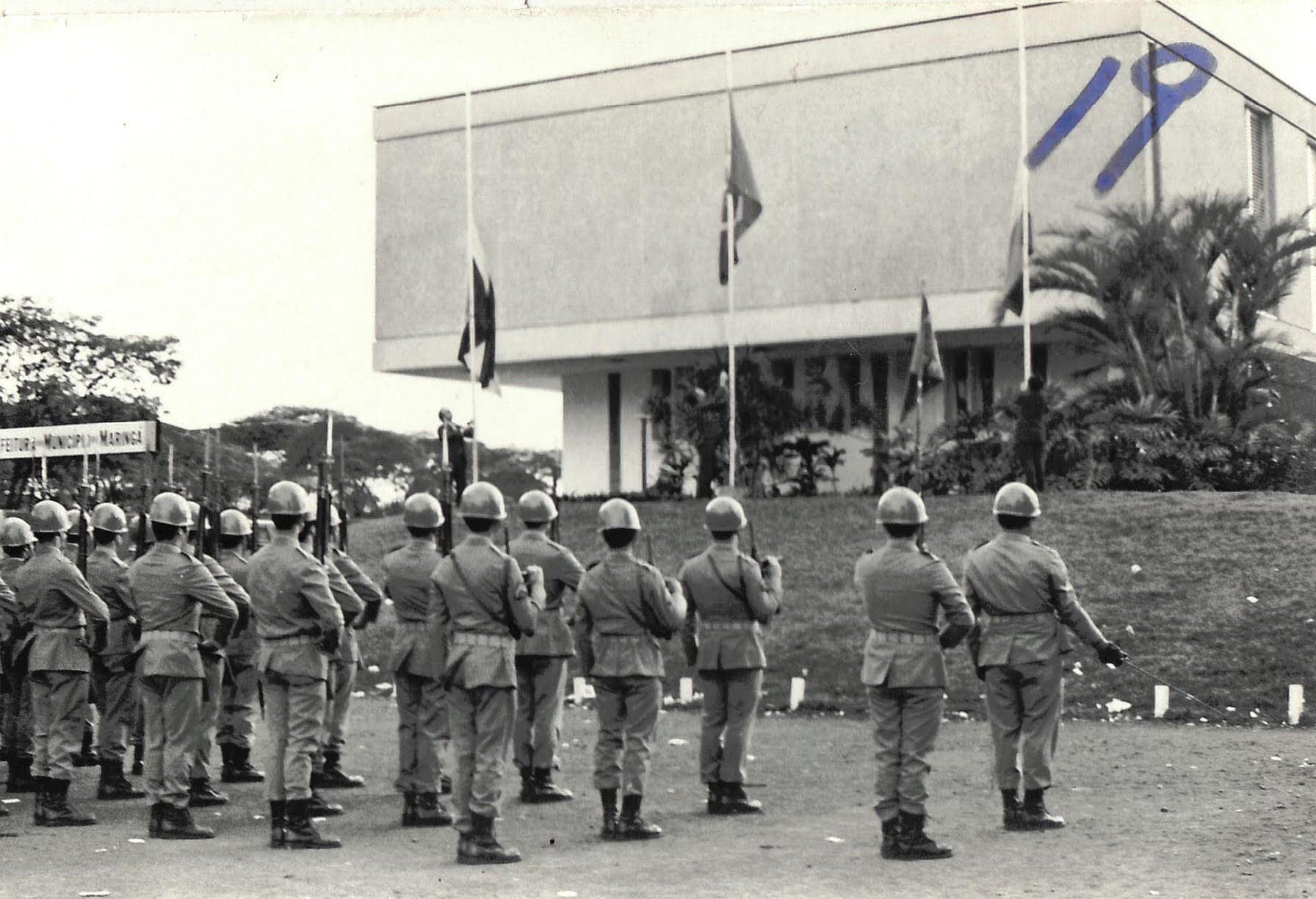 Hasteamento de bandeiras - Anos 1970