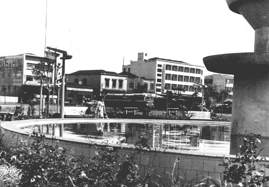 Fonte Luminosa (Praça Raposo Tavares) - 1957