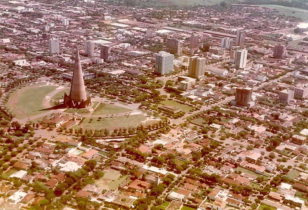 Vista aérea do centro - Década de 1970