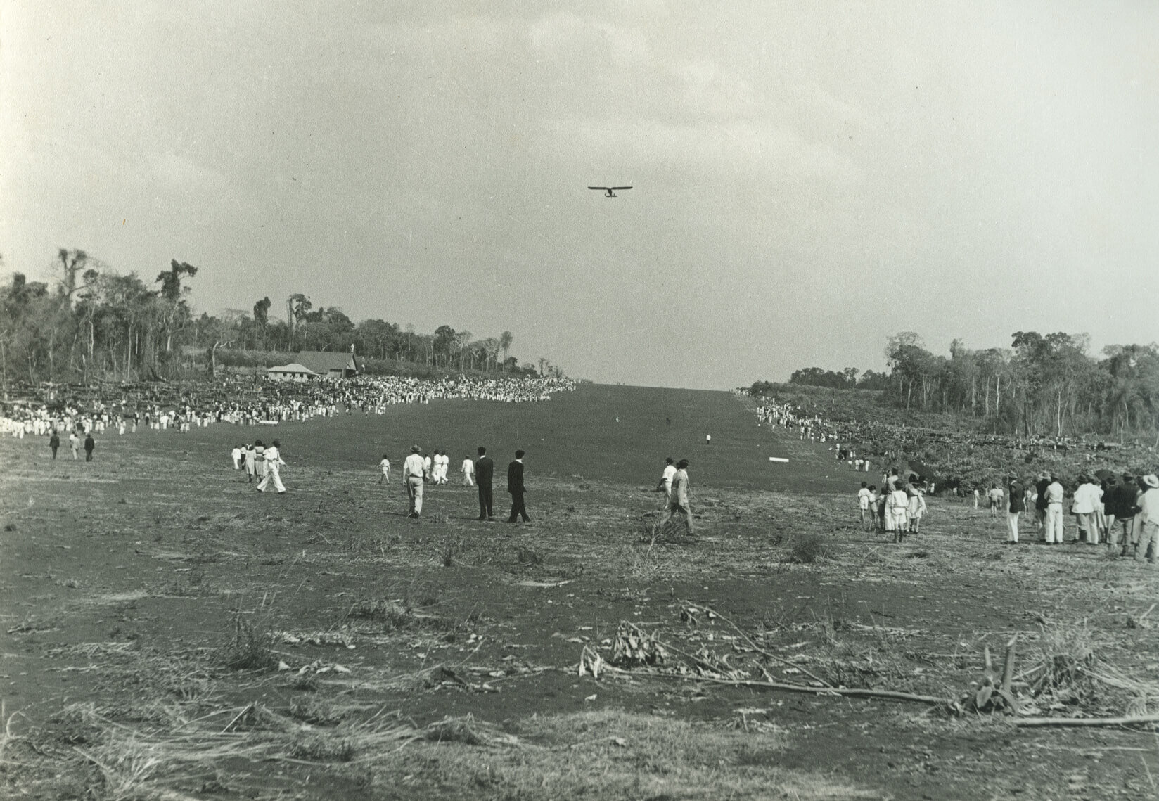 Inauguração da Pista de Pouso - 1949