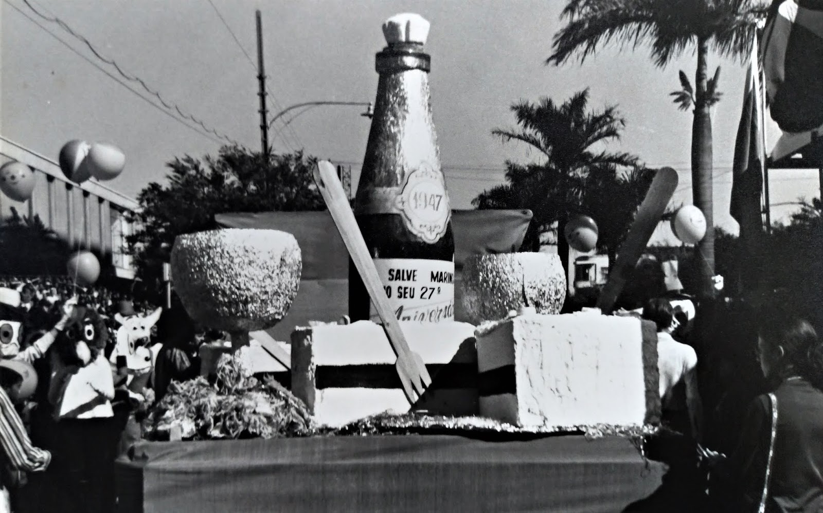 Desfile de aniversário de Maringá - 1974